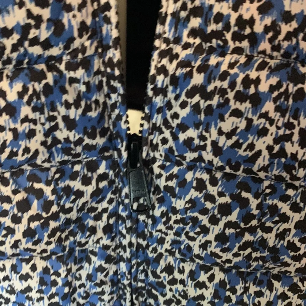 J crew micro animal print puffer vest.‎ NWOT. Never worn